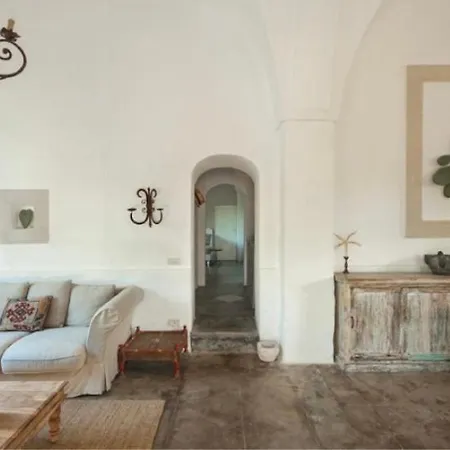 Villa Masseria Biondo Speziale Montalbano (Apulia)