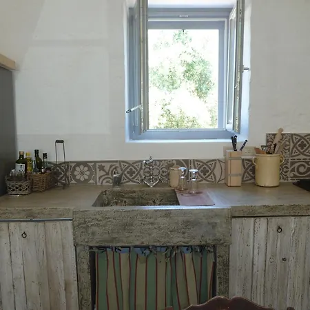 Villa Masseria Biondo Speziale Montalbano (Apulia)